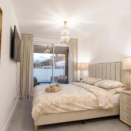 Apartment Cala Serena - Beautiful 2-bedroom 850 Meters From The *