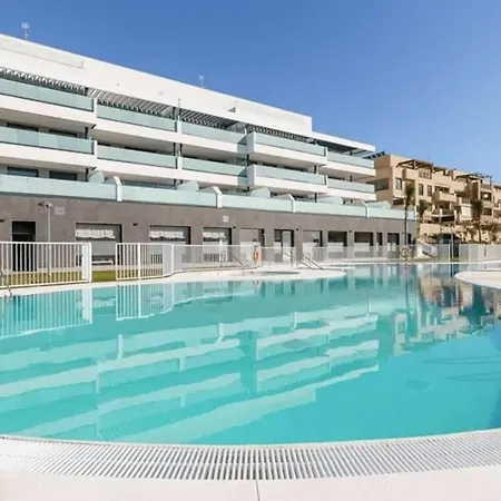 Cala Serena - Beautiful 2-bedroom 850 Meters From The *